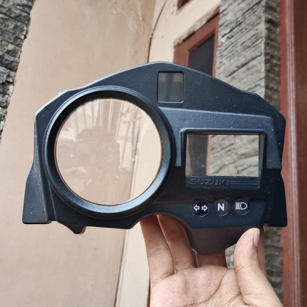 COVER CASE SPEDOMETER SPIDOMETER ATAS SATRIA FU 150 THAILAND CBU ASLI SUZUKI 2005-2008 ORIGINAL